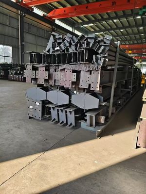 कस्टमाइज्ड विंडोज़ और डोर्स प्रीबिल्ट मेटल बिल्डिंग्स वेल्डिंग सर्विस