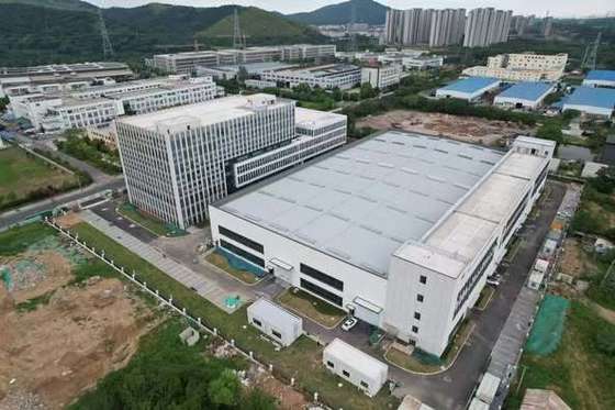 तेज़ स्थापना स्टील बिल्डिंग आईएसओ 9001 प्रमाणित स्टील स्ट्रक्चर वेयरहाउस तेज़ निर्माण के लिए