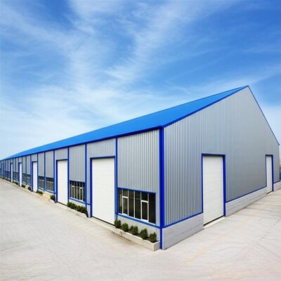 क्षरण संरक्षण और थर्मल इन्सुलेशन के साथ हल्के वजन पूर्वनिर्मित इस्पात भवन